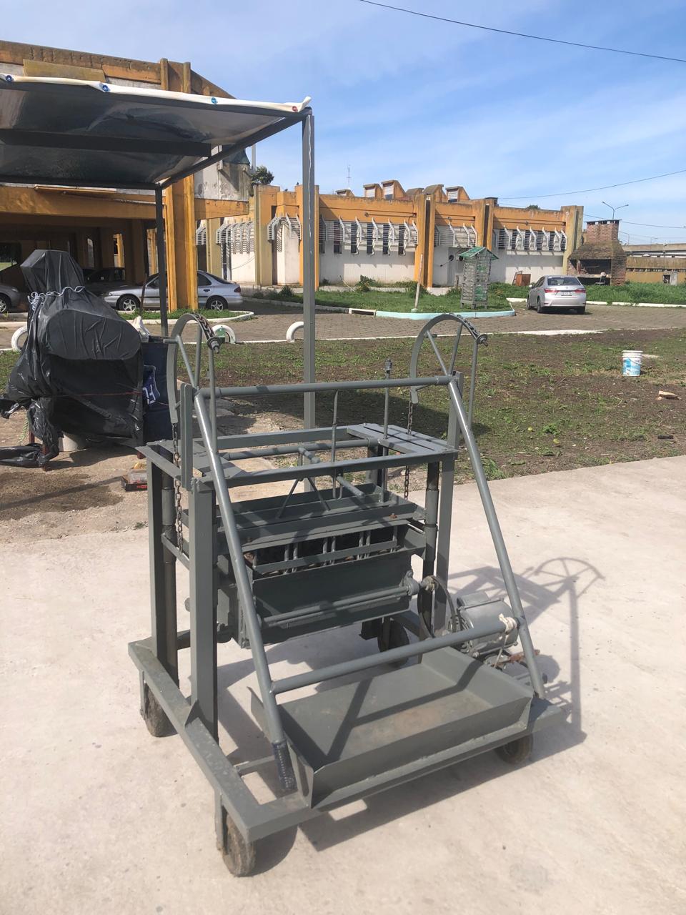 Máquina de bloques de hormigón para Unidad Carcelaria de Batán